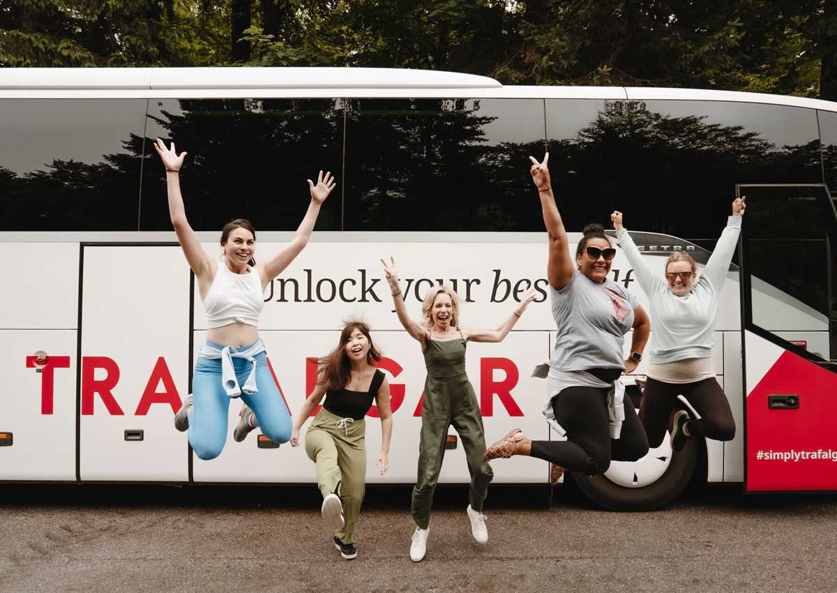 trafalagar bus europe TOP