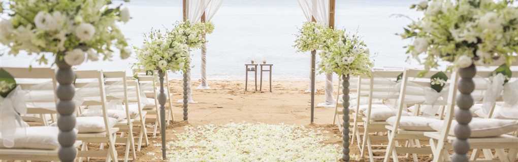 3 Biggest Questions Engaged Couples Ask Online About Destination Weddings